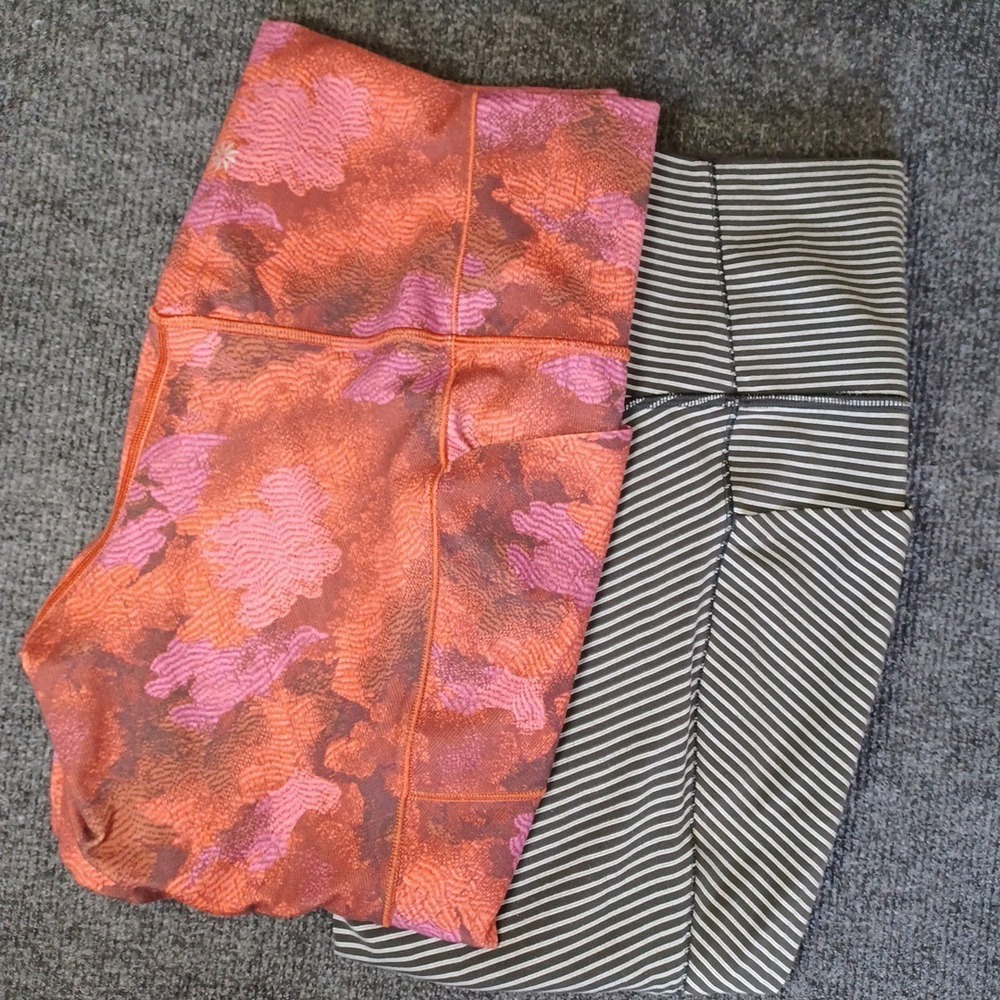 Athleta Salutation Stash Pocket II Textured 7/8 Tight Womens Leggings Lot Of 2